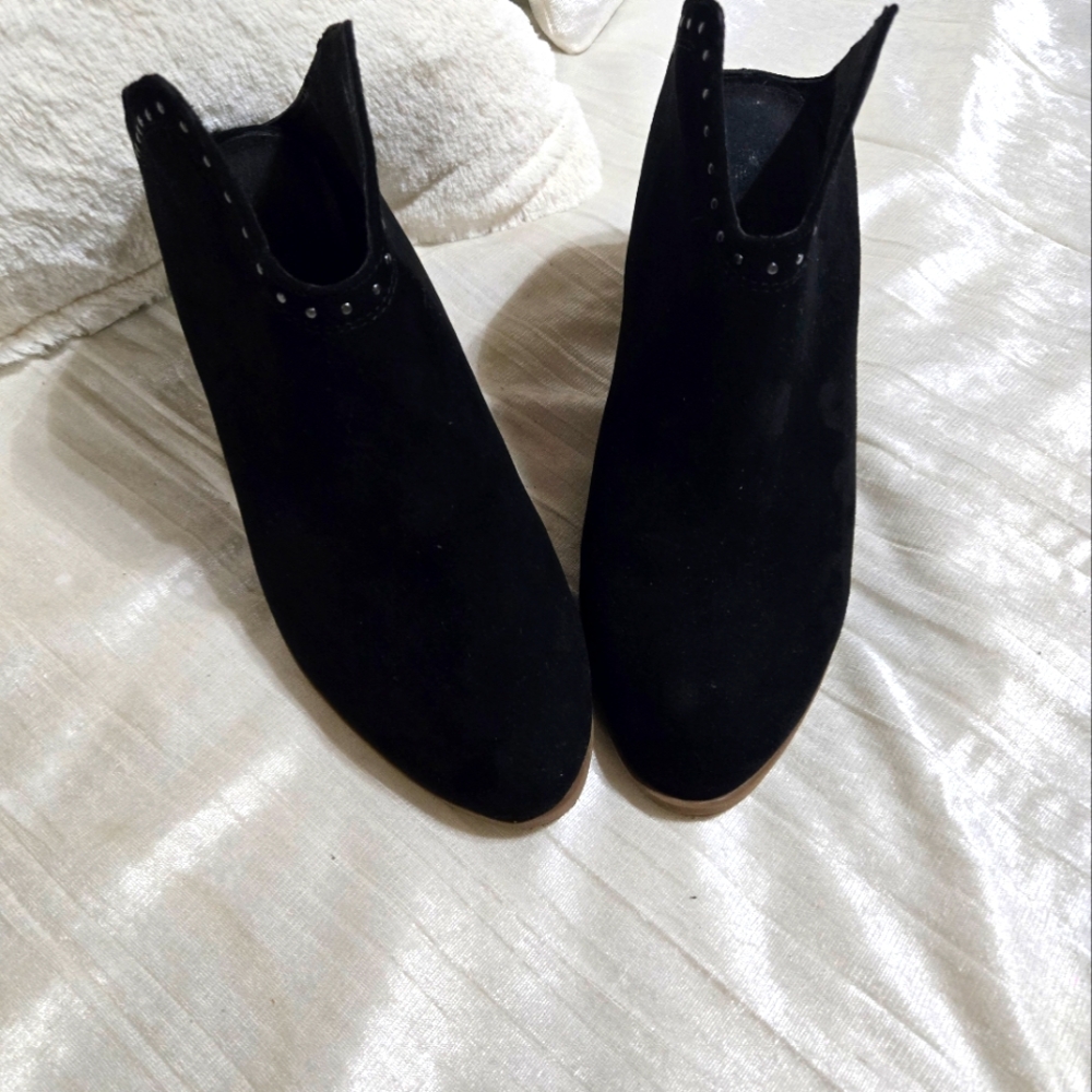 Sonoma Chic Black Ankle Booties With Open Back. EUC Worn Once! Size 7 1/2